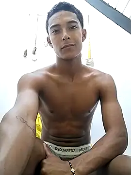 Demiansteven2 online show from December 2, 7:25 pm