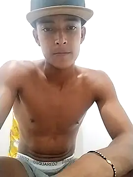 Demiansteven2 online show from December 19, 4:45 am