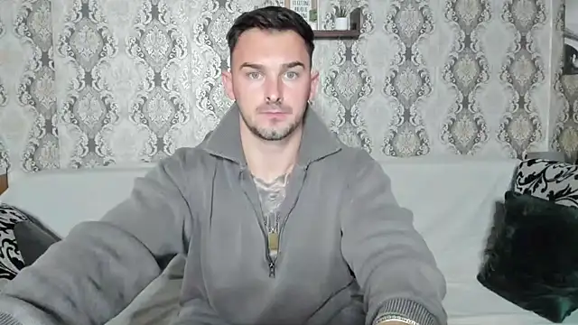 Jonmusclemaster online show from December 9, 8:40 pm