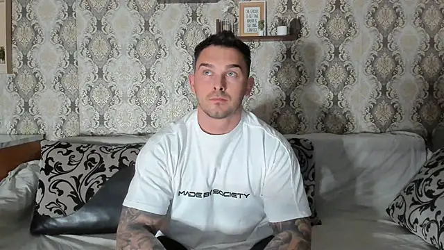 Jonmusclemaster online show from February 11, 8:20 pm