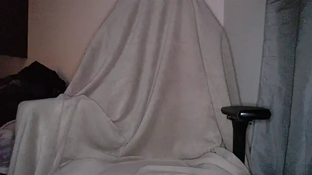 Snapshot of Metisse-BBC chatting on March 3, 3:24 pm Metisse-BBC online show from March 3, 3:24 pm