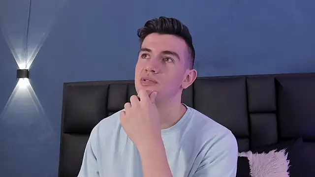 MikaelSlow online show from October 4, 4:28 am