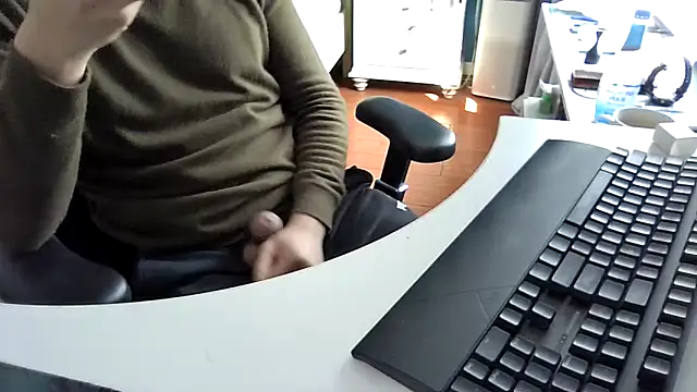 big-pig online show from February 15, 5:24 am