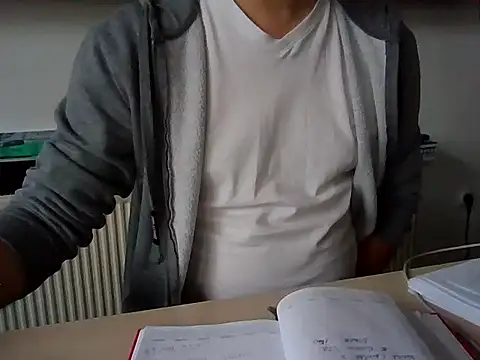 Snapshot of fikoivos chatting on September 19, 2:17 pm fikoivos online show from September 19, 2:17 pm