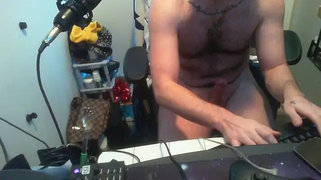 GeneralXMillyX online show from March 26, 1:48 pm