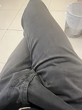 Snapshot of hotisraeli chatting on January 6, 9:08 am hotisraeli online show from January 6, 9:08 am