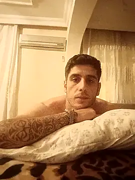 arenn1997 online show from October 29, 10:45 pm