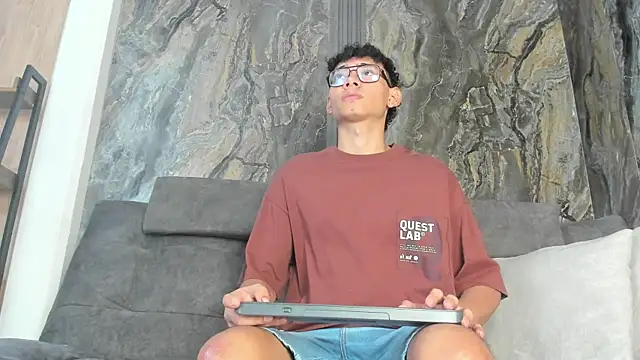 Daviid laidd online show from January 12, 7:07 pm