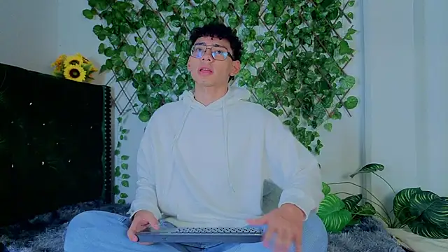 Daviid laidd online show from November 12, 10:03 pm