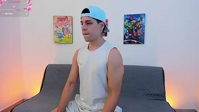 jonathanjoestar  online show from October 3, 9:53 pm