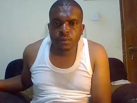 Snapshot of lui_cuuty chatting on October 1, 6:23 pm lui cuuty online show from October 1, 6:23 pm