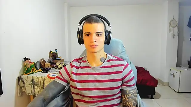 Snapshot of Balo_lovers chatting on March 19, 1:29 pm Balo lovers online show from March 19, 1:29 pm