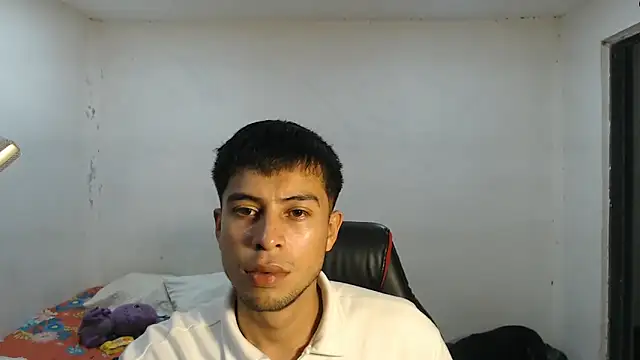 danielitopapuu online show from November 12, 3:23 am