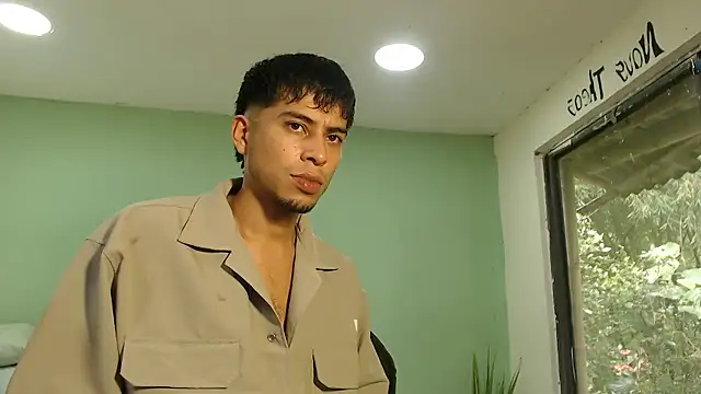 danielitopapuu online show from January 15, 4:42 pm