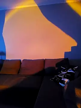 McdyllanXX online show from October 6, 4:33 pm