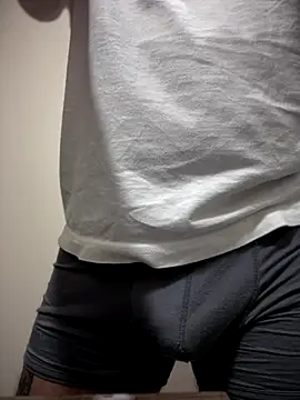 Snapshot of Dustin_k chatting on October 10, 10:46 pm Dustin k online show from October 10, 10:46 pm