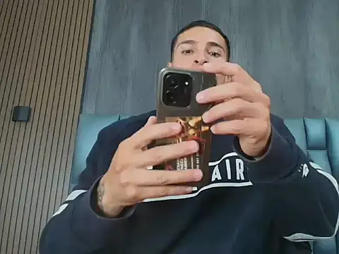 jack pergurtson01 online show from April 13, 10:49 am