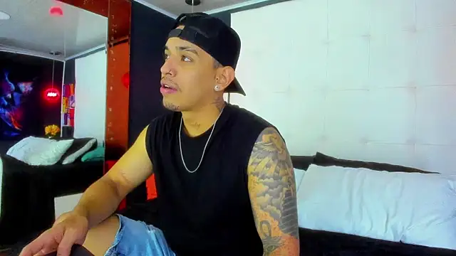 Damian09  online show from December 4, 3:48 am