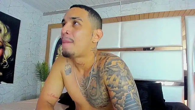 Damian09  online show from January 5, 10:02 pm