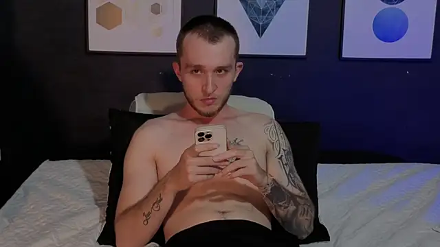 Dylanwhite23  online show from March 2, 1:38 am