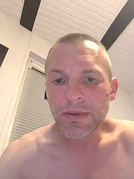 AttractiveSilk5 online show from May 25, 1:45 am