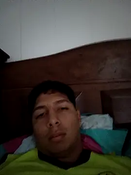 Caluis06 online show from May 12, 4:04 pm