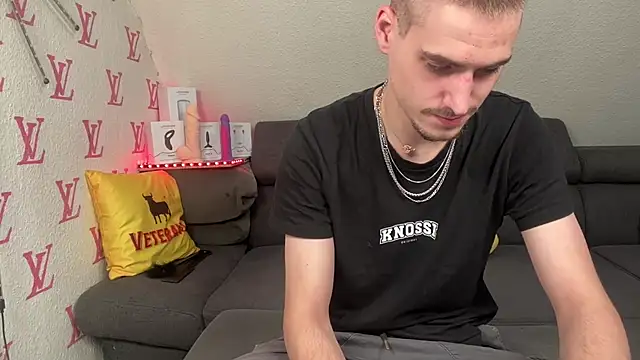 Cookieboy88 online show from November 5, 8:11 pm