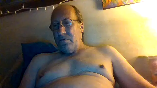 hornyrich69 online show from April 16, 5:51 am