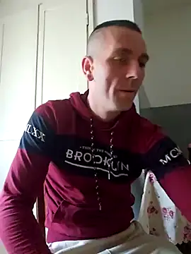 Snapshot of Aian09 chatting on December 25, 8:07 am Aian09 online show from December 25, 8:07 am