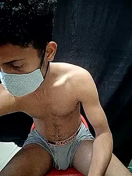 curlyhairboy  online show from November 10, 8:08 am