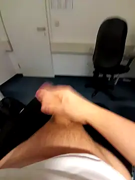 Snapshot of joel43278 chatting on January 22, 2:03 pm joel43278 online show from January 22, 2:03 pm