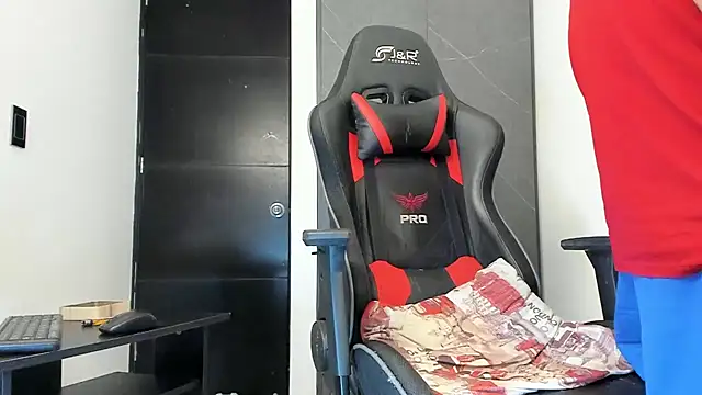 sergiio mesa27 online show from December 28, 12:15 am