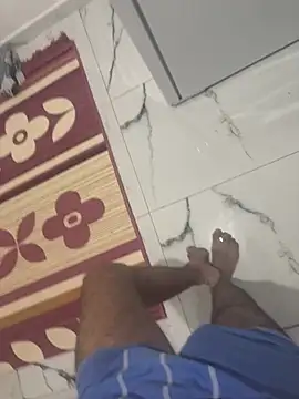 Kurtsikicixh online show from March 11, 11:45 pm