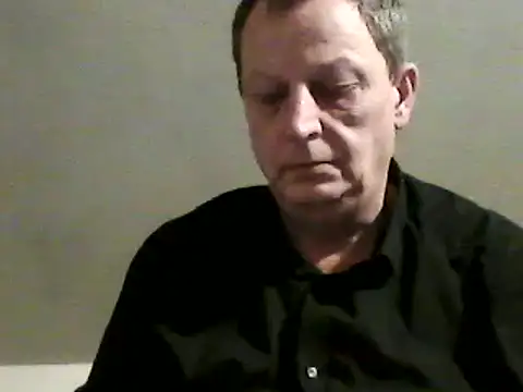 Snapshot of chubbybear2cum chatting on February 16, 12:22 am chubbybear2cum online show from February 16, 12:22 am