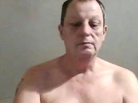 Snapshot of chubbybear2cum chatting on January 27, 10:49 pm chubbybear2cum online show from January 27, 10:49 pm