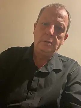 Snapshot of chubbybear2cum chatting on September 22, 2:11 am chubbybear2cum online show from September 22, 2:11 am