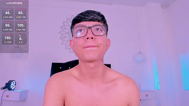 CodyTwink online show from November 8, 4:43 pm