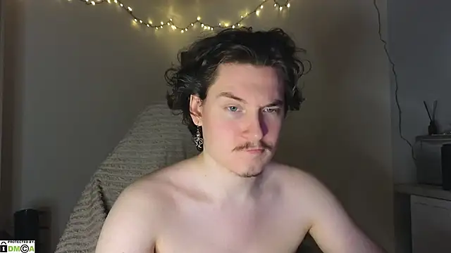 MoreRealAlex online show from September 19, 10:15 am