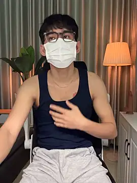 MinhTuanLive online show from April 28, 12:43 pm