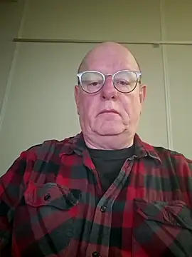 Snapshot of andrejoyfull64 chatting on October 17, 5:44 am andrejoyfull64 online show from October 17, 5:44 am