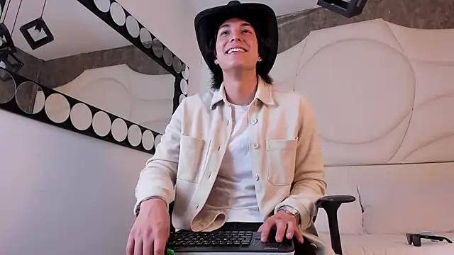 Karimferrer online show from September 26, 7:55 pm