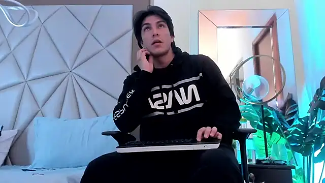 Karimferrer online show from January 5, 3:43 am