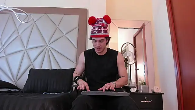 Karimferrer online show from December 7, 3:36 am