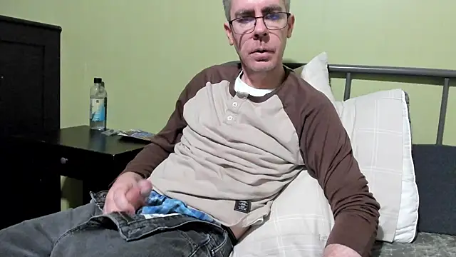 ImportantEquator0 online show from November 4, 11:55 am