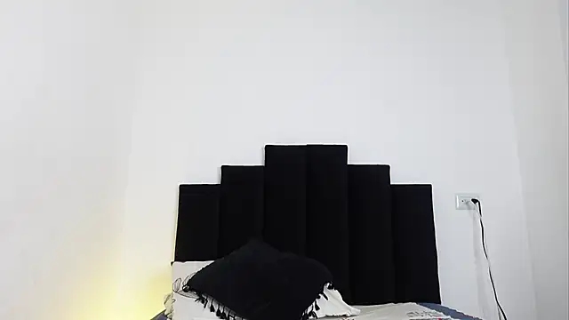 MarcoAlexLatino online show from December 12, 3:21 am