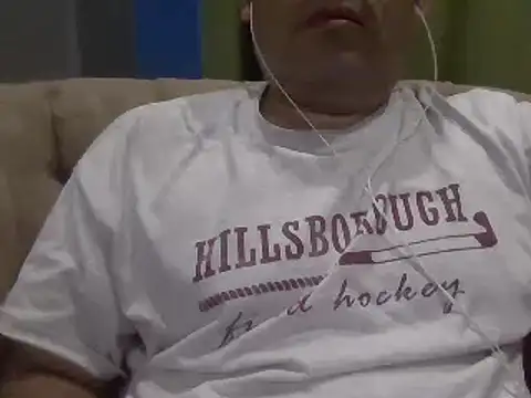 Snapshot of lover_camer chatting on March 8, 4:41 am lover camer online show from March 8, 4:41 am