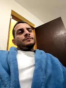 Christopherreis online show from October 16, 1:24 am