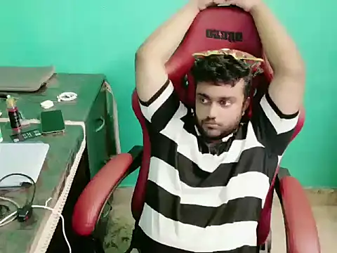 Snapshot of telugu_boy_ chatting on October 17, 3:54 am telugu boy  online show from October 17, 3:54 am