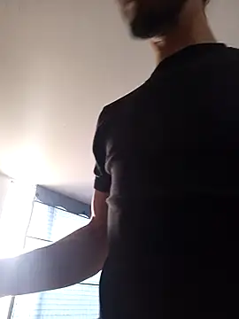 weedmanhot28 online show from February 22, 3:43 pm