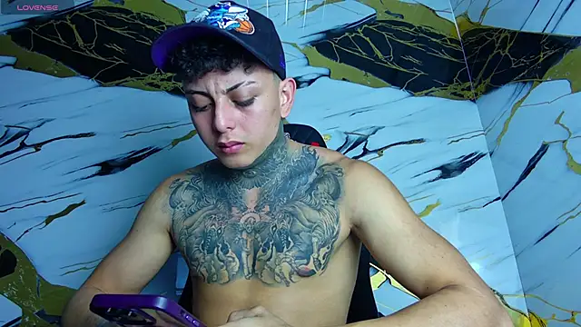 Kevin22 222 online show from March 3, 9:56 pm